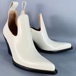 Size 9 Ivory Black Leather Slip On Stacked Heel Western Ankle Boots